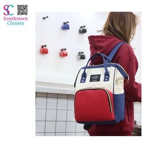 NWOT Versatile Bag Used As A Backpack or Diaper Bag, Multiple Comportments